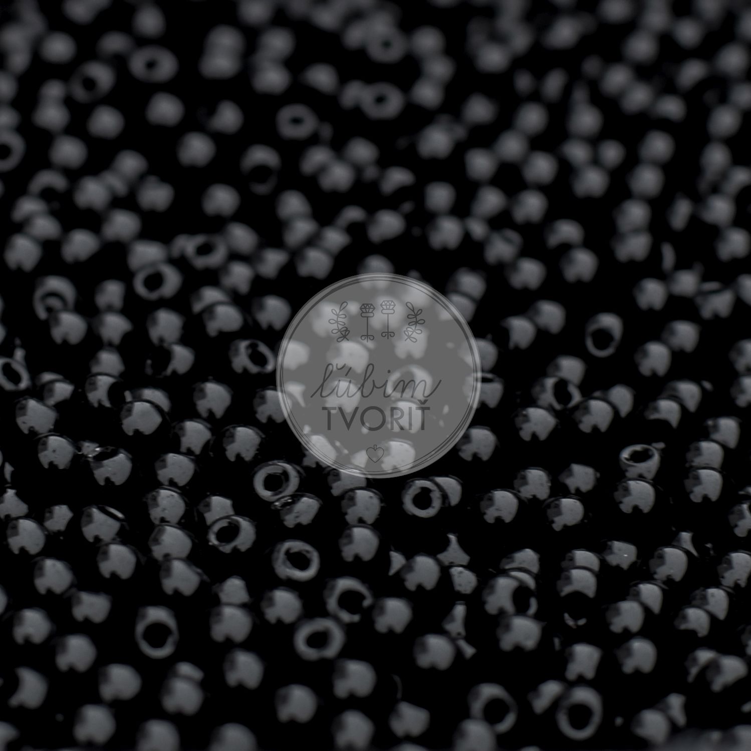 Sklenené perly, 3 mm - 20 g (cca 300 ks)